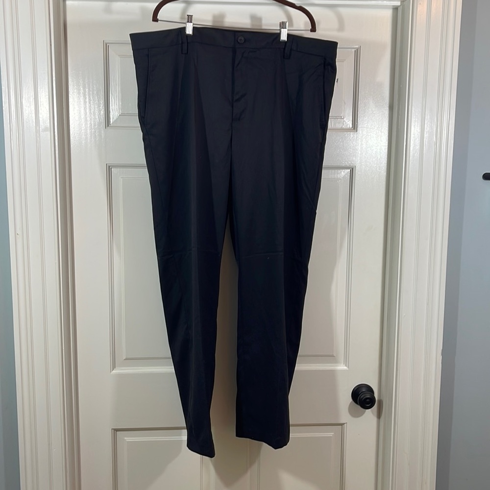 Men’s flat front chinos NWT